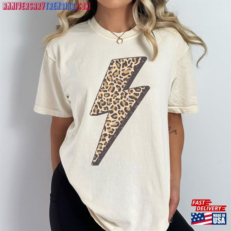 Leopard Lightning Bolt Vintage Vibe Comfort Colors Graphic Tee Classic Sweatshirt – Bipubunny Store