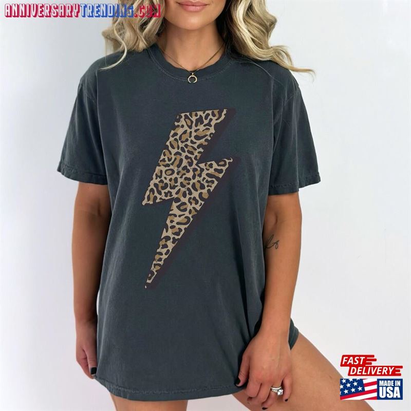 Leopard Lightning Bolt Vintage Vibe Comfort Colors Graphic Tee Classic Sweatshirt – Bipubunny Store