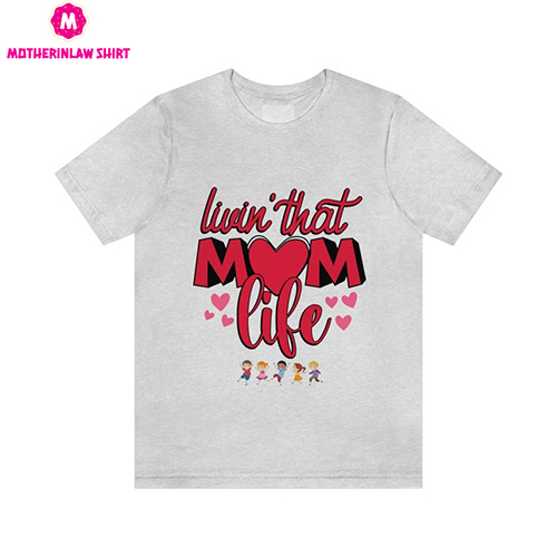 Living that Mom Life t-shirt, personalized mom gift, Mom Shirt, Mom gift, Gift for Mom, personalized mother, Awesome mom