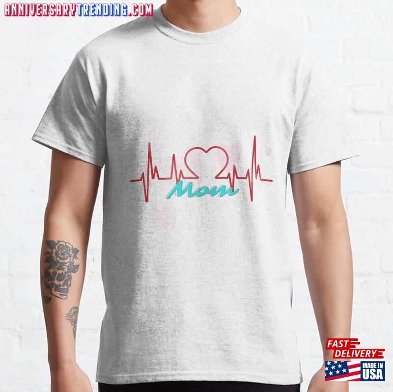 Love Mom Classic T-Shirt Unisex Sweatshirt – Bipubunny Store