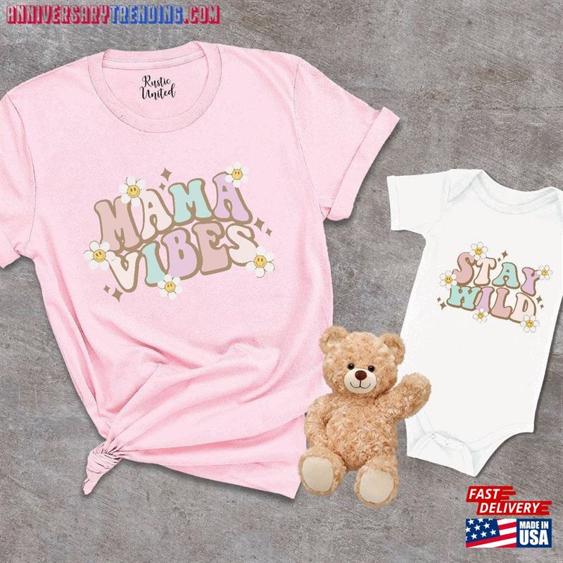 Mama And Mini Vibes Shirt Retro Floral Mother Sweatshirt Unisex – Bipubunny Store