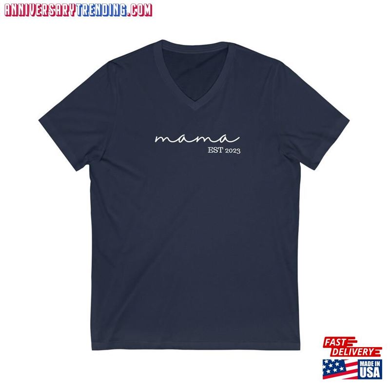 Mama Est 2023 V Neck Unisex Jersey Short Sleeve Tee T Sweatshirt – Bipubunny Store