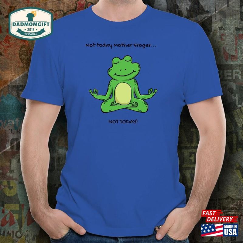 Man I Love Frogs Frog Shirt Great Gift For Lovers Everywhere Put A Little Chuckle In Someone’s Day With This Unisex T-Shirt