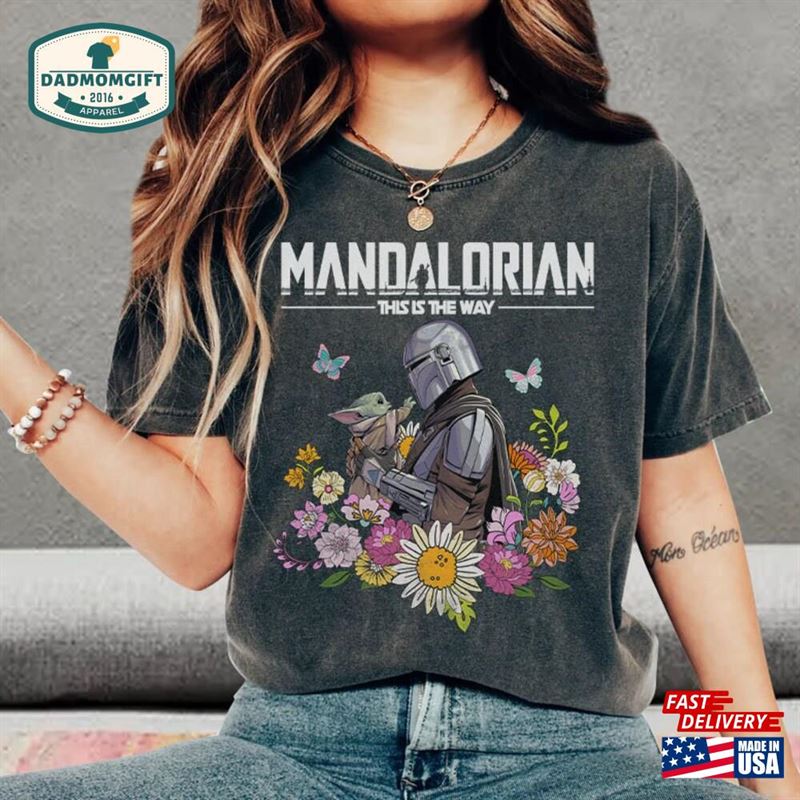 Mandalorian Grogu Shirt Star Wars This Is The Way Classic T-Shirt