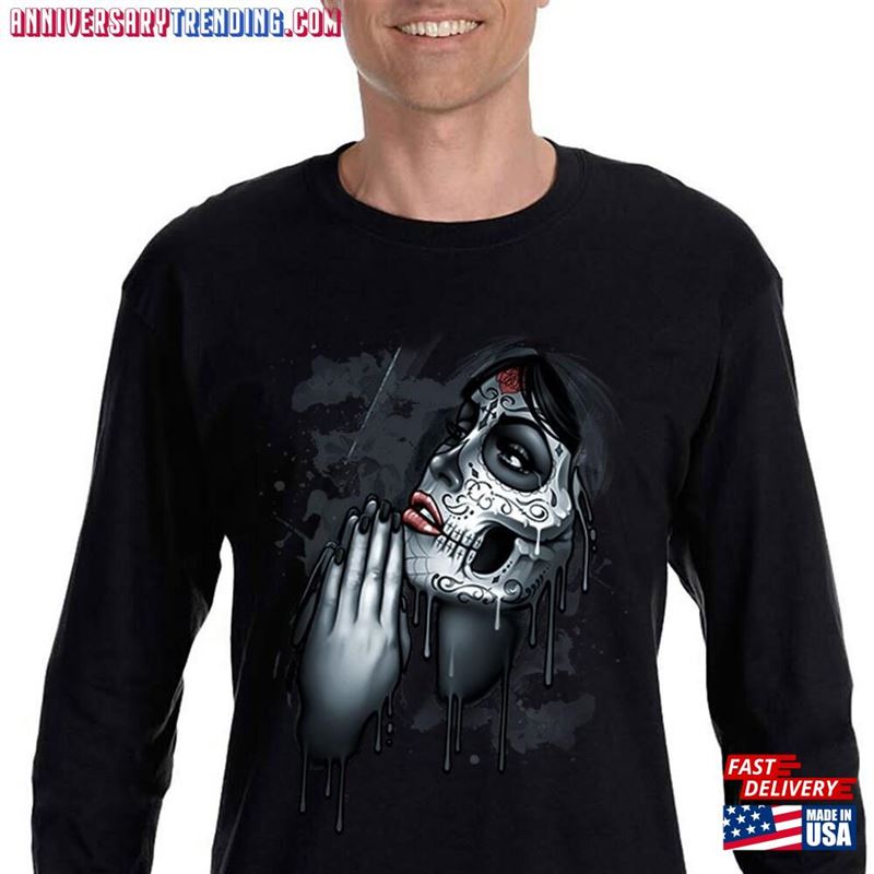 Men’s Day Of Dead Pray Sugar Skull Cross Rose Flowers Skeleton Gothic Dia Los Muertos Mexican Heritage Long Sleeve T-Shirt Sweatshirt – Bipubunny Store