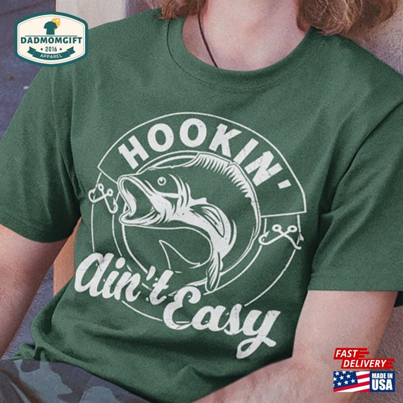 Men’s Funny Fishing Shirt Hooking Ain Hoodie Classic