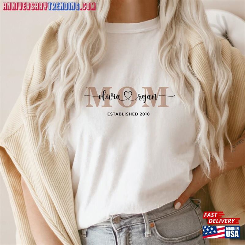 Mom T-Shirt Custom Personalized Classic Hoodie – Bipubunny Store