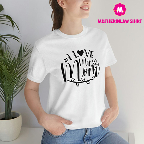 Mom T-shirt, Mama t-shirt, Mom shirt, Mother’s Day Shirt, Mama Shirt, Mom Qualities Shirt, Mom Gift for New Mom, Best Mothers Day Gift