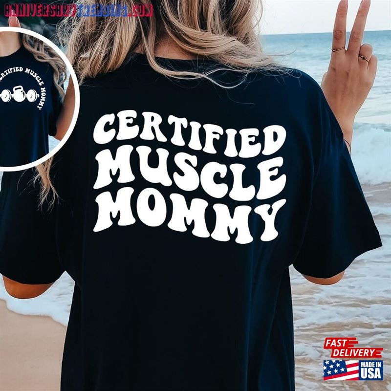 Motivational Shirt For Women Certified Muscle Mommy Workout Sweatshirt Unisex – Bipubunny Store