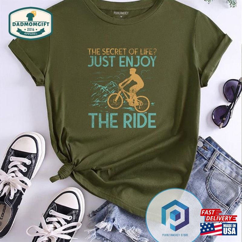 Mountain Bike Biker T-Shirt New Dad Shirt Classic Unisex