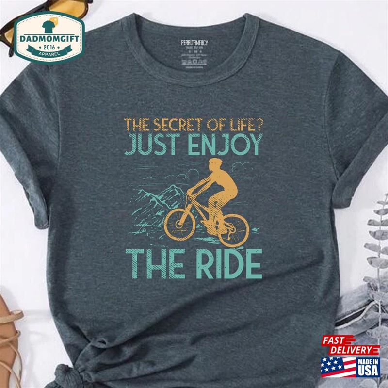 Mountain Bike Biker T-Shirt New Dad Shirt Classic Unisex