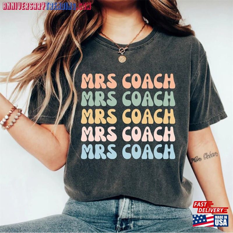 Mrs Coach Shirt Wife Mom Coaches’s Baseball Soccer Football Basketball Sweatshirt Unisex -Bipubunny Store