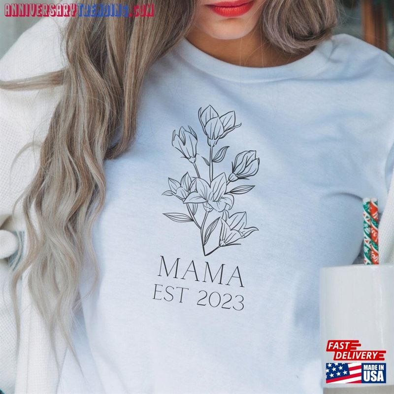 New Mama Shirt Gift For Mom Mum T Mothers Day Mommy Mumma Est 2023 Pregnancy Announcement T-Shirt Hoodie – Bipubunny Store