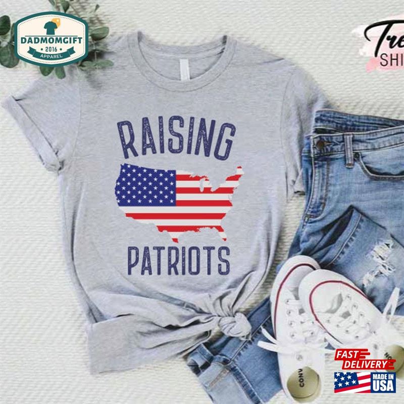 Patriotic Mom Dad Gift Republican Gifts Patriot American Hoodie Sweatshirt