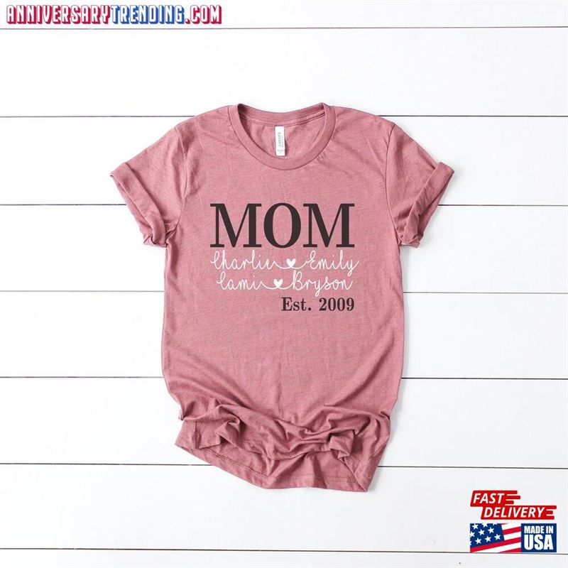 Personalized Custom Mom Shirt With Names Below And Est Year T-Shirt Unisex Sweatshirt -Bipubunny Store