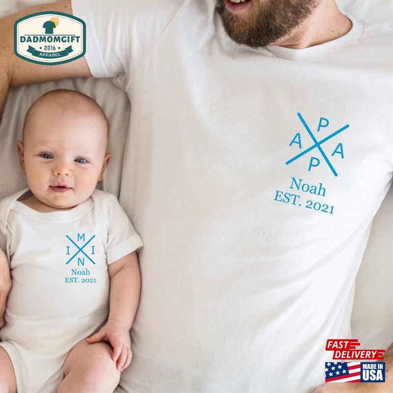 Personalized Dad T-Shirt And Baby Bodysuit Set Matching Daddy Outfit Gift For Father’s Day Child Family Classic Sweatshirt