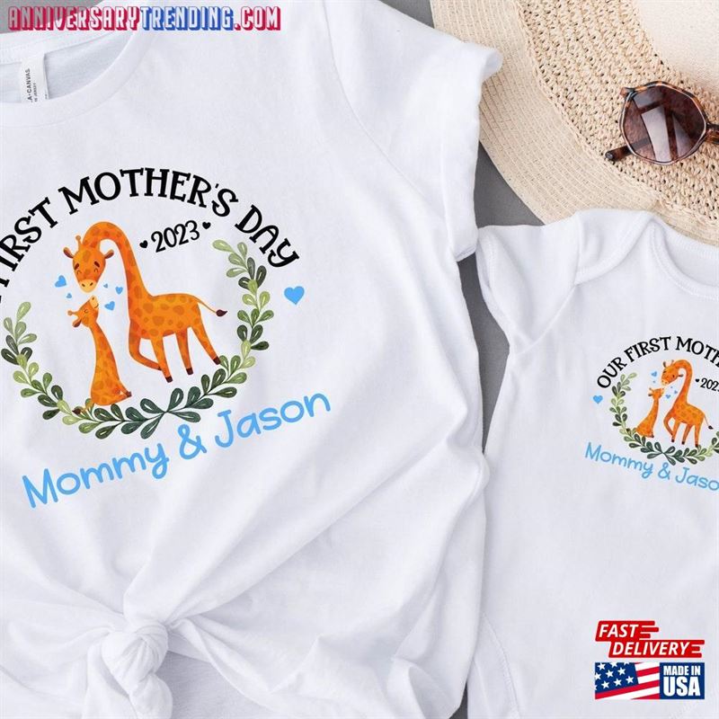 Personalized Our First Mothers Day Shirt Mommy And Me Giraffe Matching New Mom Gift Sweatshirt Classic – Bipubunny Store