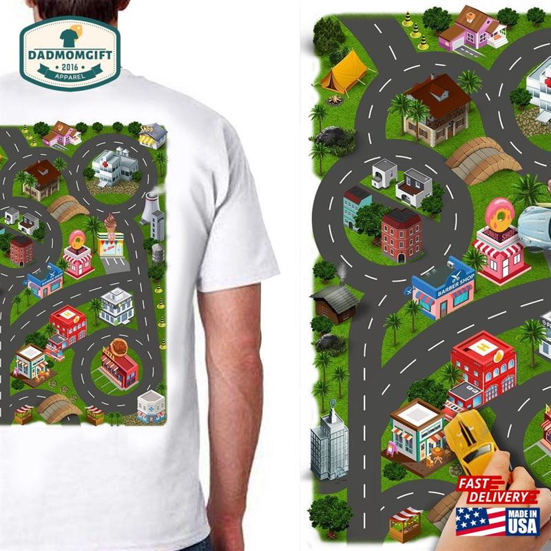 Play Cars On Dad’s Back Mat Road Car Race Track T-Shirt Mom Father Hoodie Sweatshirt