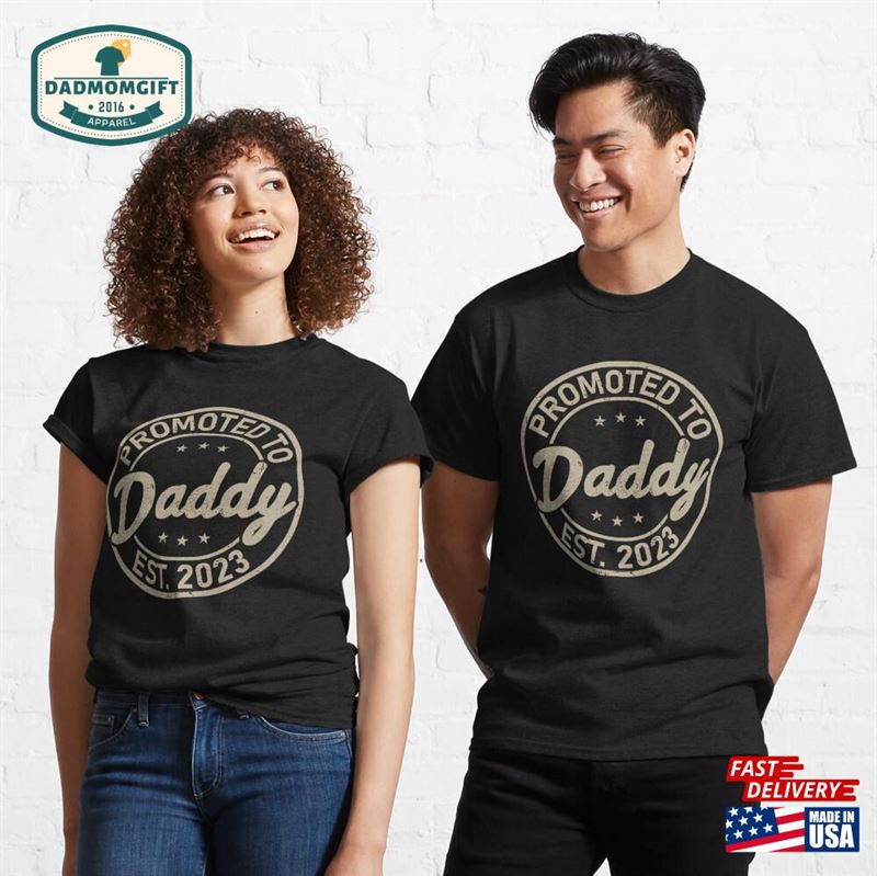 Promoted To Daddy 2023 T-Shirt Unisex