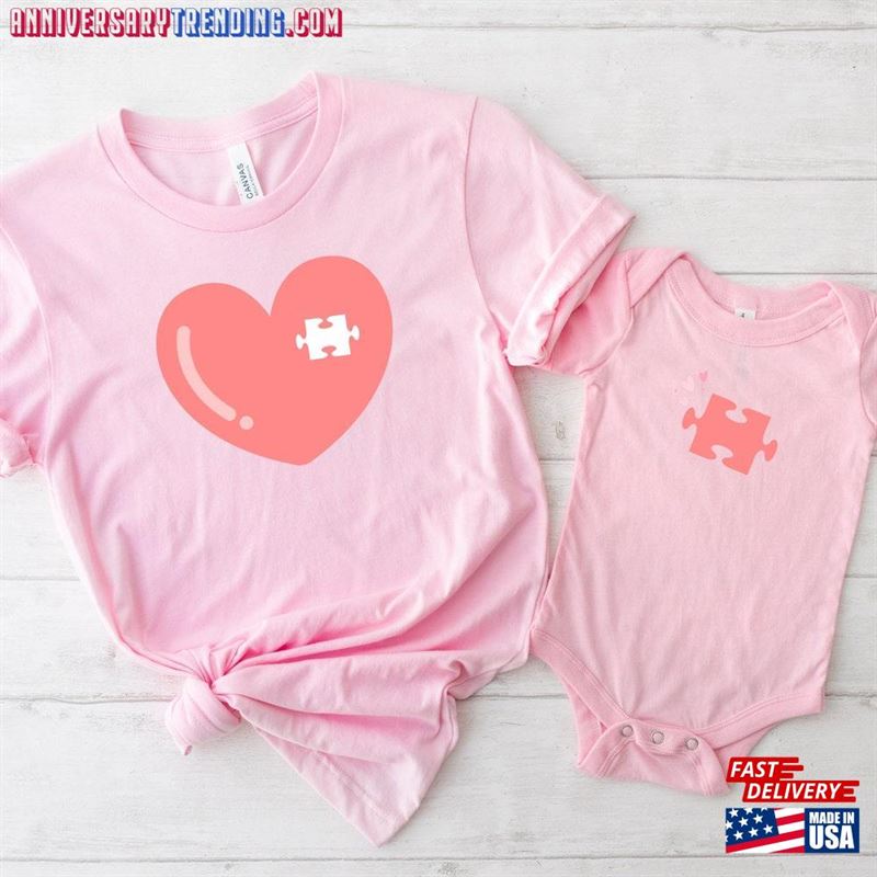 Puzzle Heart Mama Mini Matching Set Baby Shower Gift And Shirt Unisex T-Shirt – Bipubunny Store