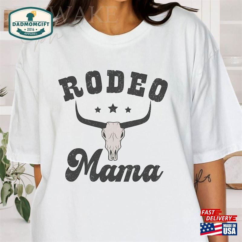 Rodeo Mama Daddy Comfort Colors Couples Family Matching T-Shirts Western Country Mom Dad Shirts Cowboy Birthday Tees Classic Sweatshirt