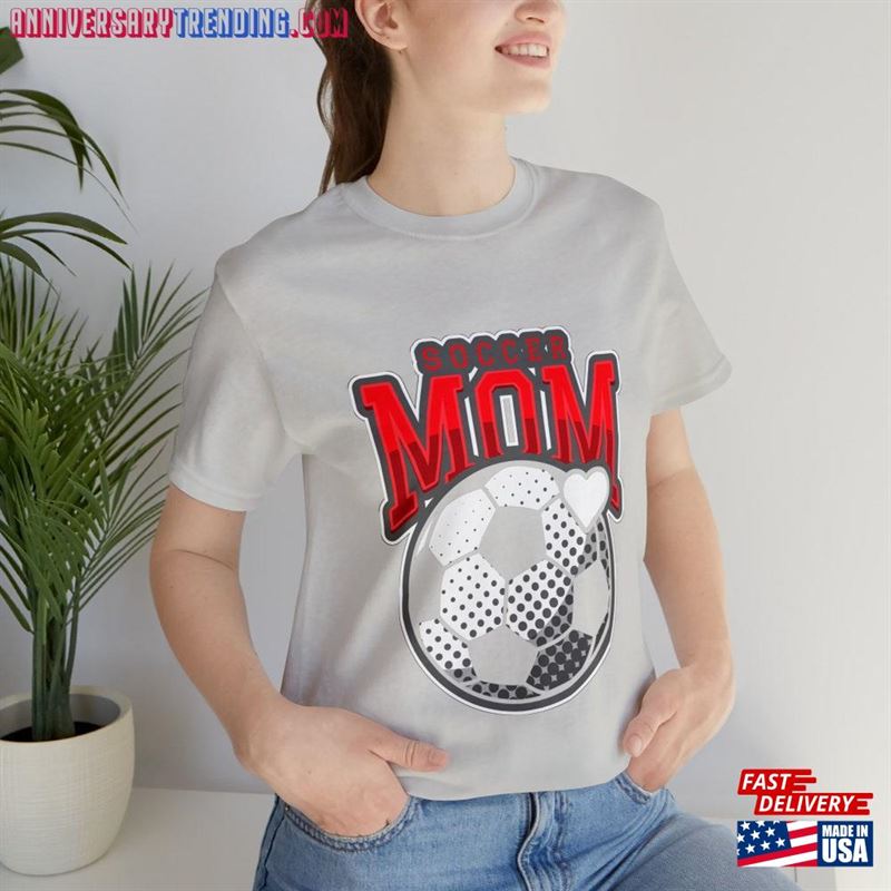 Soccer Mom T-Shirt Sweatshirt Hoodie -Bipubunny Store