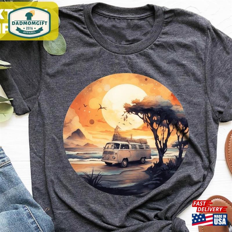 Sunset Vintage Car Shirt Classic Sweatshirt