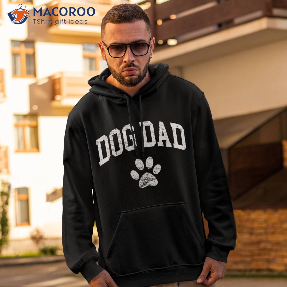 Dog Dad – Vintage Distressed Design Funny Paw Shirt