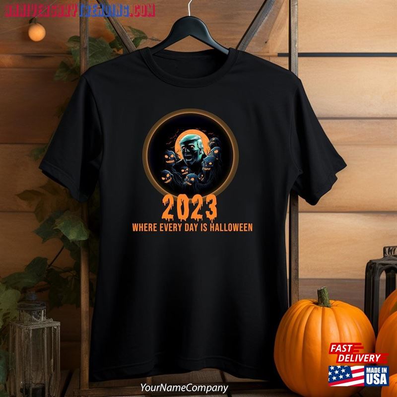 2023 Halloween No Tricks Just Treats T-Shirt Hoodie