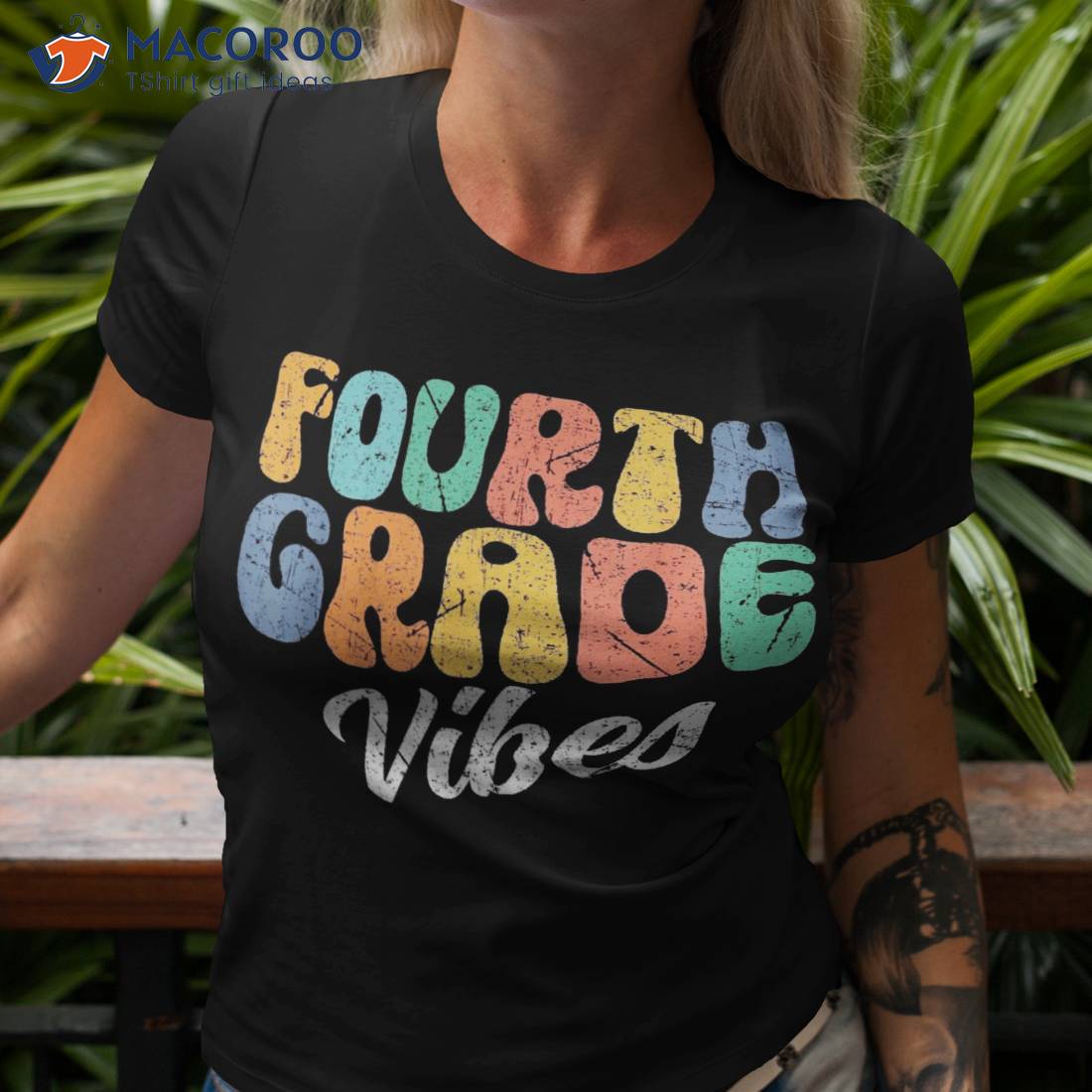 4th Grade Vibes Retro Groovy Back To School Squad Shirt