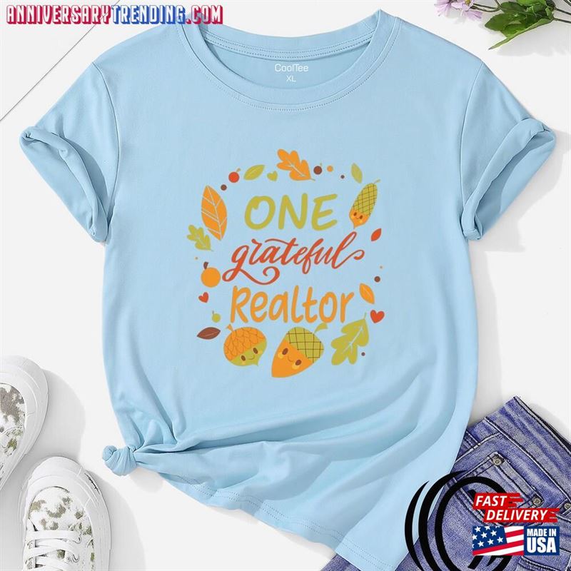 Blessed Family One Grateful Realtor Thanksgiving T-Shirt Happy Shirt Vacation Classic Hoodie Blessed Family One Grateful Realtor Thanksgiving T-Shirt Happy Shirt Vacation Classic Hoodie