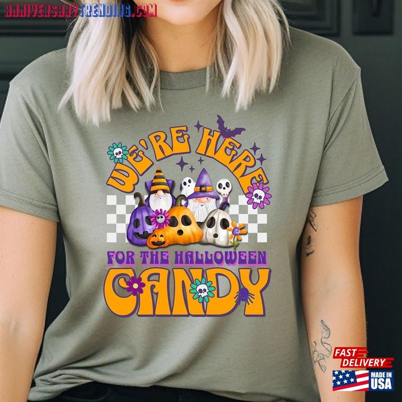 Candy Lover Gnomes Halloween T-Shirt Cute Crewneck Classic Unisex