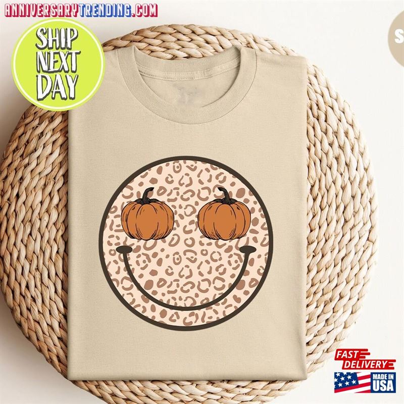 Checker Pumpkin Happy Face Thanksgiving T-Shirt Tee Cute Fall Shirts Classic Sweatshirt