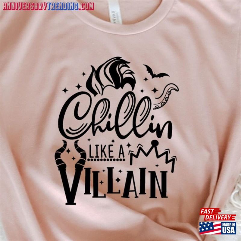 Chillin Like A Villain Shirt Halloween Outfit 2023 Shirts Unisex T-Shirt