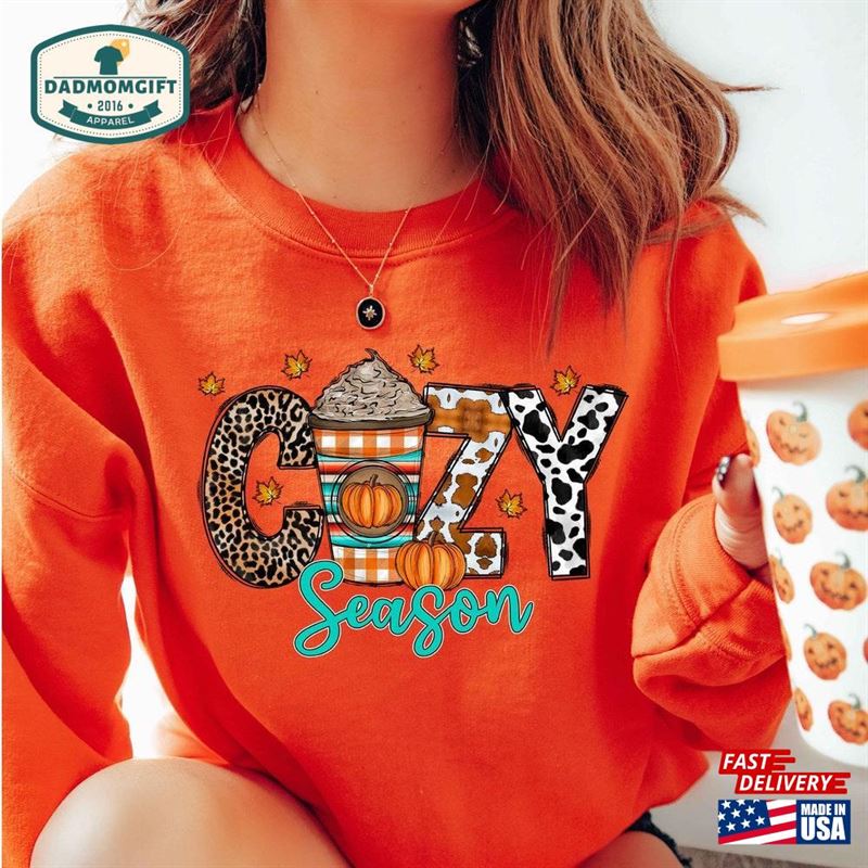 Cozy Season Fall Sweatshirt 2023 Happy Thanksgiving Hello Pumpkin T-Shirt Classic