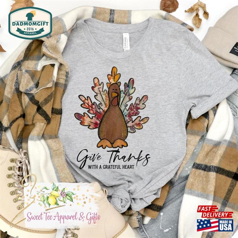 Cute Turkey Give Thanks Shirt With A Grateful Heart Full Leaves Hoodie Classic