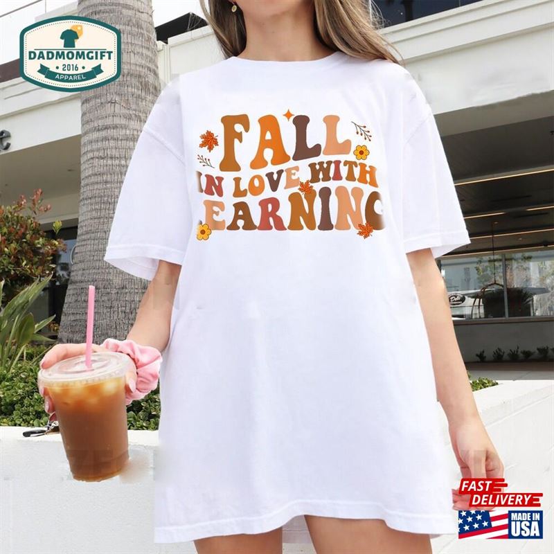 Fall In Love With Learning Teacher Thanksgiving Retro T-Shirt Unisex