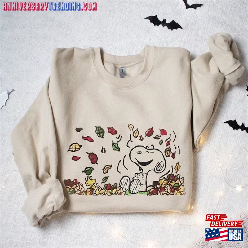 Fall Snoopy Sweatshirt Halloween Unisex Autumn Leaves Pumpkin T-Shirt Hoodie