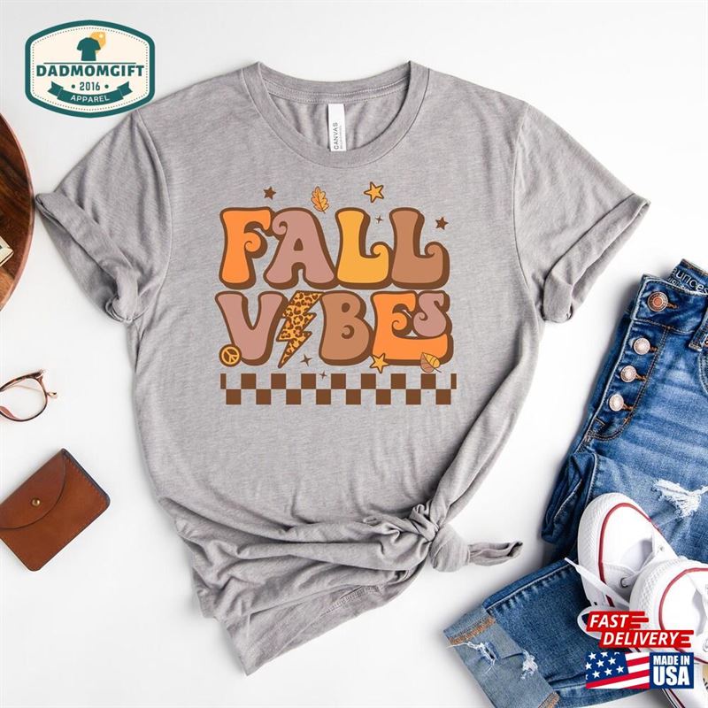 Fall Vibes Shirt Retro Halloween Comfort Colors Spooky Season T-Shirt Sweatshirt