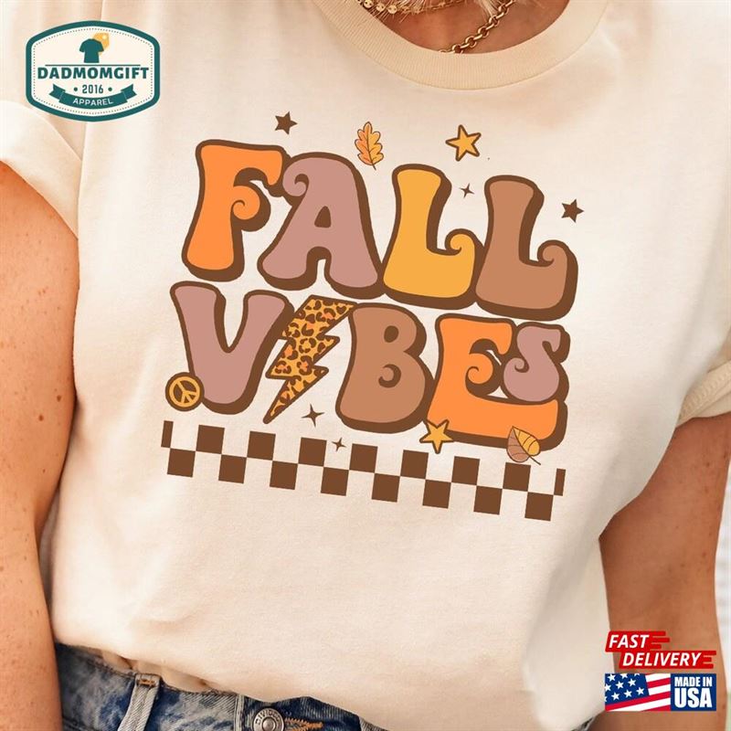 Fall Vibes Shirt Retro Halloween Comfort Colors Spooky Season T-Shirt Sweatshirt