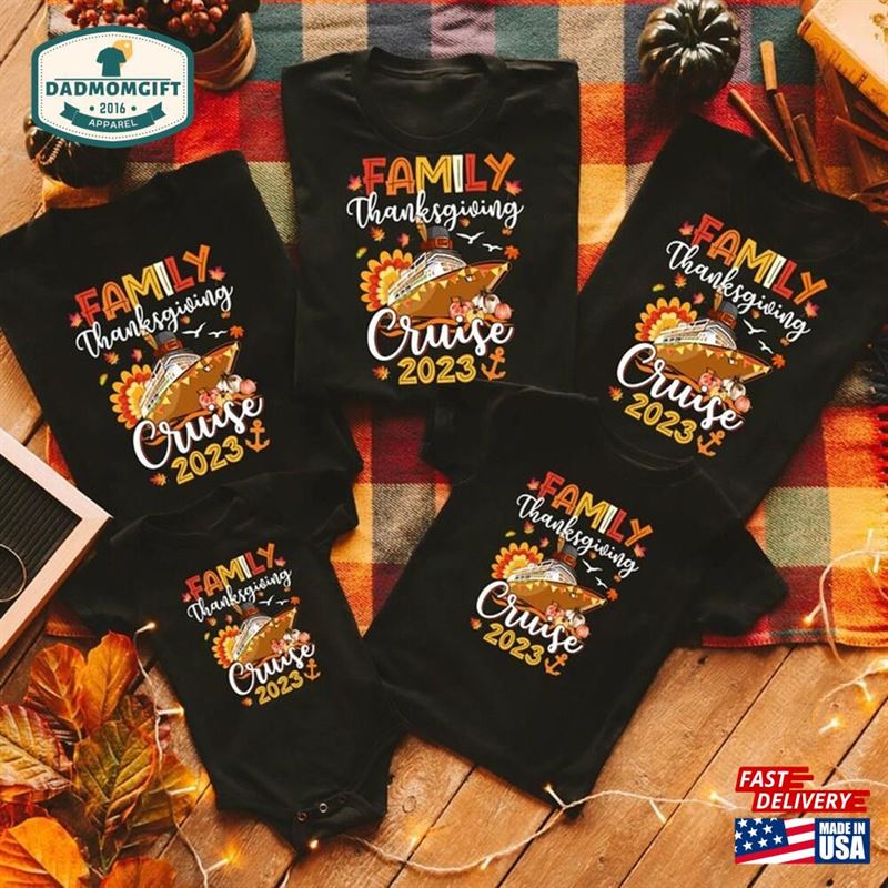 Family Thanksgiving Cruise 2023 Autumn Squad Matching T-Shirt Shirt Hoodie Classic