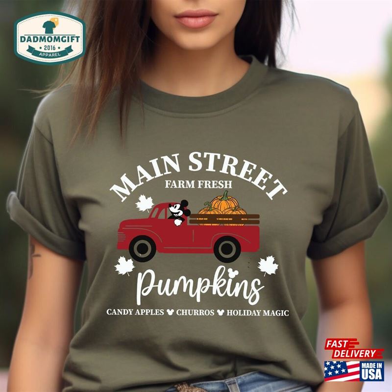 Farm Fresh Pumpkin Shirt Fall Crewneck Sweatshirt Classic T-Shirt