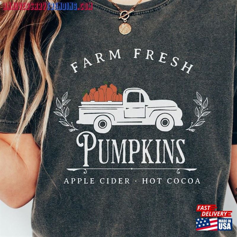 Farm Fresh Pumpkin Shirt Vintage Halloween Spooky Fall Hoodie Classic