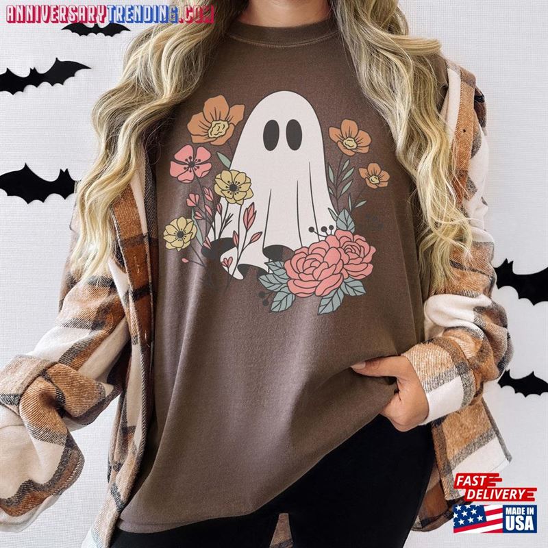 Halloween Boho Floral Ghost Comfort Colors T Shirt T-Shirt Sweatshirt