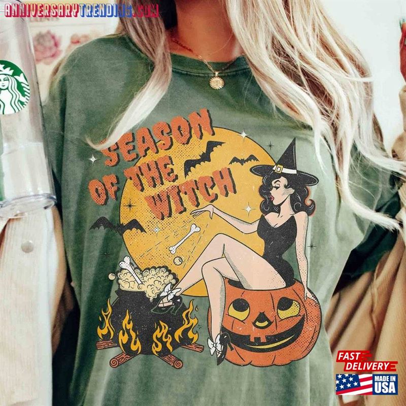 Halloween Witch Season Comfort Colors Graphic Shirt Retro Spooky Tee Unisex Hoodie