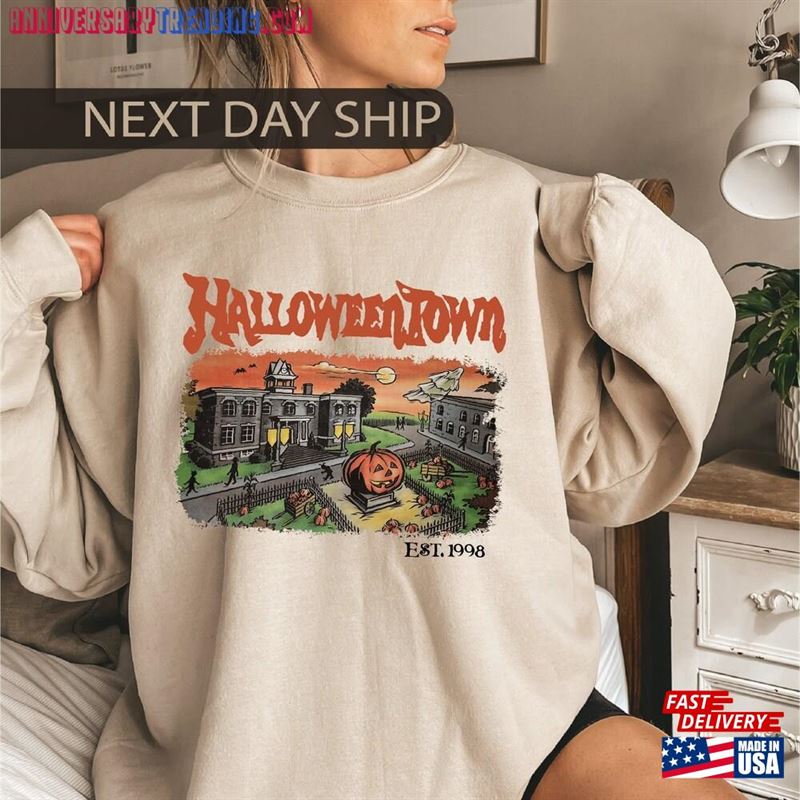 Halloweentown Est 1998 T-Shirt Shirt Retro Classic