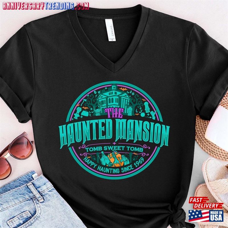 Haunting Since 1969 Haunted Mansion Vintage Shirt Halloween Hoodie Unisex