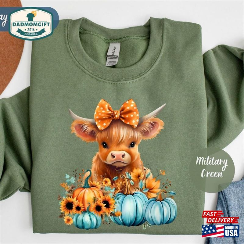 Highland Cow Fall Sweatshirt Heifer Shirt Unisex T-Shirt