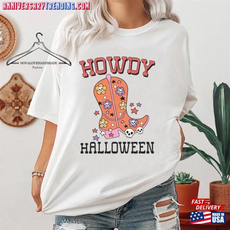 Howdy Christmas Sweatshirt Western Outfit Classic