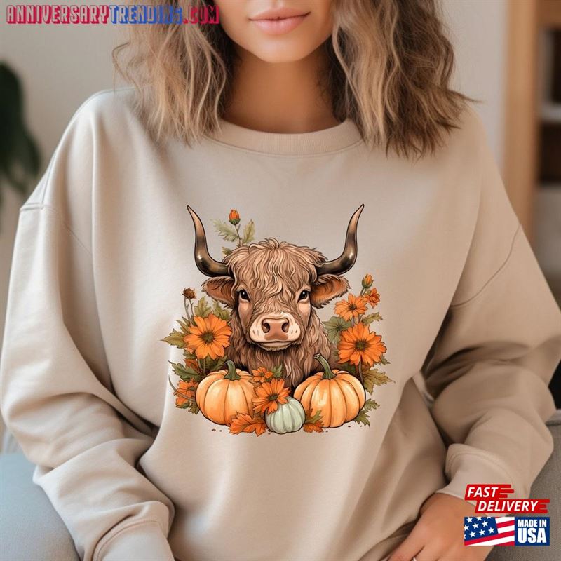 Howdy Fall Cow Sweatshirt Pumpkin Sweater Western Shirt Classic Hoodie